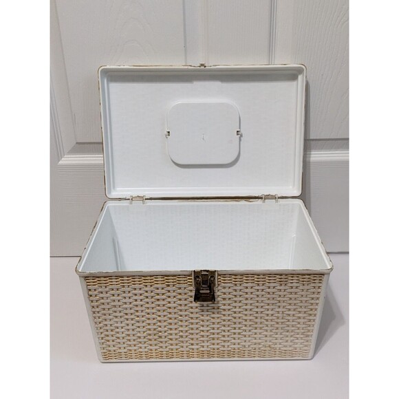 Vintage Sewing Box Wilson Wil-Hold Basket Weave Design White & Gold NO TRAYS - Picture 7 of 9